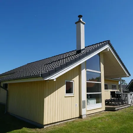 Prázdninový dům Grobenbrode Sunlit Deck Retreat *